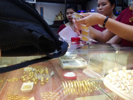 Thị trường vàng có thêm 40.000 lượng vàng đấu thầu (ảnh: An Hạ).