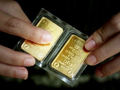 Vàng lao dốc sau kỳ nghỉ lễ dài ngày - 1 Giá vàng lại giảm mạnh.