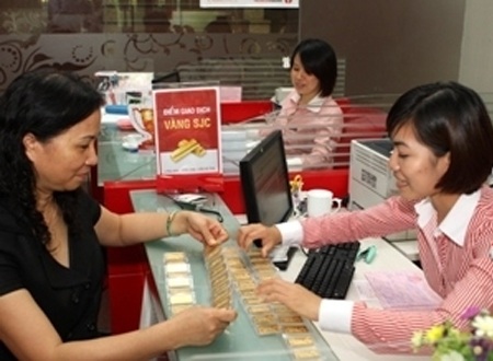 Giá vàng lại nới rộng chênh lệch mua - bán - 1 Vàng SJC đang giao dịch ngoài thị trường dưới mức 41 triệu đồng/lượng
