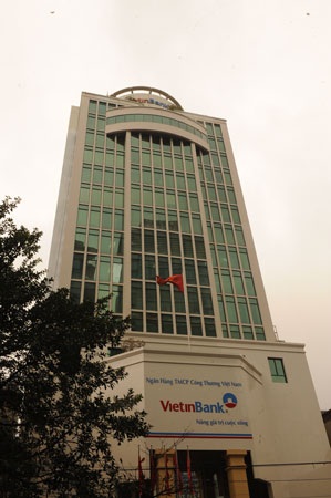 VietinBank - 25 năm xây dựng và phát triển - 2 Trụ sở VietinBank.