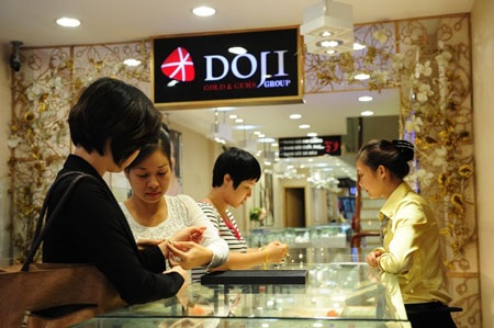 1 tuần giao dich, vàng chỉ tăng hơn 100.000 đồng/lượng - 1 Giá vàng ít sóng.