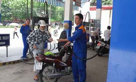Bị cắt hoa hồng, xăng dầu kêu lỗ dọa làm liều - 2 Nếu bị khống chế hoa hồng, DN sẽ tìm cách lách luật để tồn tại.