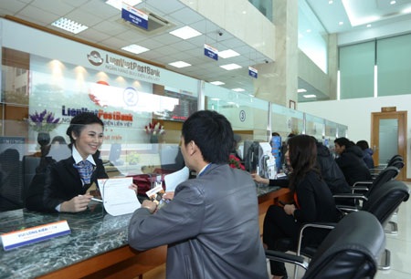 LienVietPostBank - một trong 14 ngân hàng cho vay mua thóc, gạo tạm trữ.