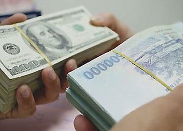 Tỷ giá USD/VND ngân hàng lại tăng kịch trần - 1 Tỷ giá USD/VND lại tăng kịch trần