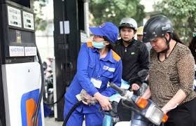 Không giảm thuế nhập khẩu xăng dầu - 1 Thuế nhập khẩu xăng dầu ổn định hết năm 2014.