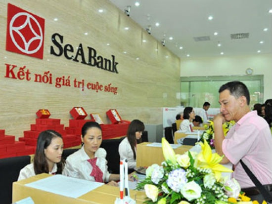 SeABank nhận 3 giải thưởng quốc tế của Global Banking & Finance Review - 2 SeABank liên tiếp nhận các giải thưởng lớn.