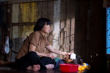 Phim “Hạnh phúc nhân đôi” đánh thức bổn phận làm con