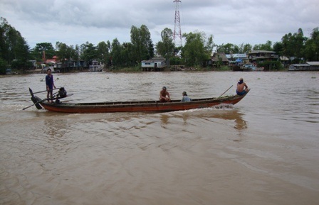 Sáng kiến thúc đẩy phát triển bền vững ở khu vực Hạ lưu sông Mekong - 1 Người dân sinh sống ở hạ lưu sông Mê Kông