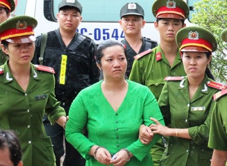 Vợ Bí thư xã giết chủ nợ đốt xác phi tang lĩnh thêm 5 năm tù - 1 Bị cáo Lê Thị Hường, người gây ra 2 vụ án chấn động tỉnh Bà Rịa - Vũng Tàu