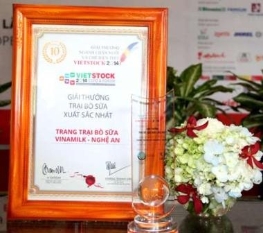 Vinamilk chi ngàn tỷ cho các trang trại bò sữa - 4 Vinamilk chi ngàn tỷ cho các trang trại bò sữa