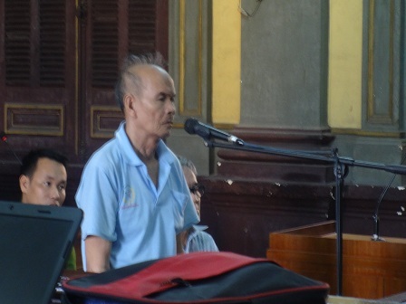 Bị cáo Hắng trước vành móng ngựa