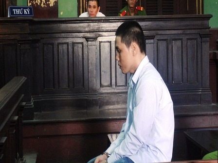 Bé gái chết thảm vì đòn ghen tuông mù quáng của cha dượng - 1 Gã cha dượng nhẫn tâm phải trả giá đắt về hành vi của mình