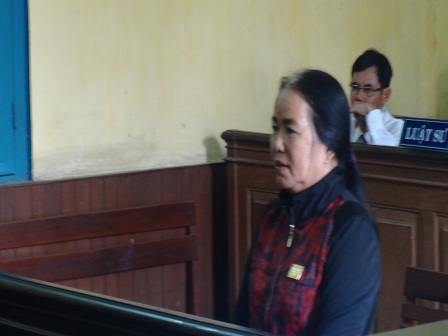 Vợ của nguyên Viện trưởng Viện KSND huyện lừa đảo hàng chục tỉ đồng - 1 Bị cáo Sạnh tại tòa tối cao