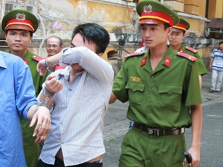 Bạn gái bị chửi bới, nam thanh niên dùng dao chém đối thủ - 1 Bị cáo Tâm tại phiên tòa phúc thẩm