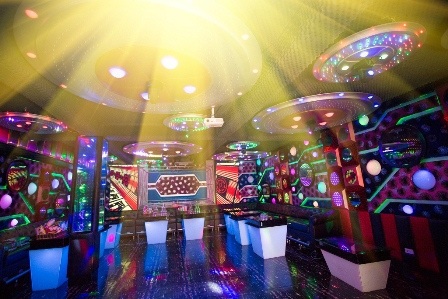 Hát karaoke ở đâu “đẳng cấp” nhất Việt Nam? - 3 Hát karaoke ở đâu “đẳng cấp” nhất Việt Nam?