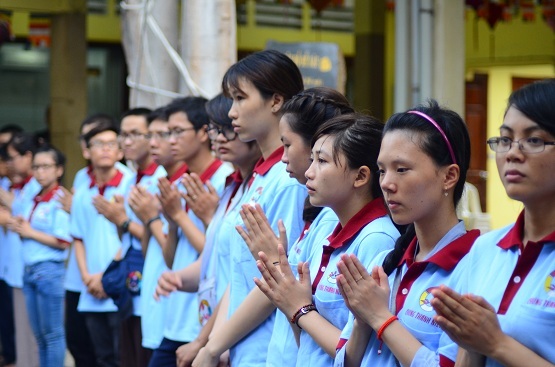 Đại lễ tưởng niệm 64 liệt sĩ Gạc Ma: Bảo vệ từng tấc đất tiền nhân để lại! - 4 Những tăng ni, phật tử tham dự lễ cầu siêu, tưởng niệm các Anh hùng liệt sĩ