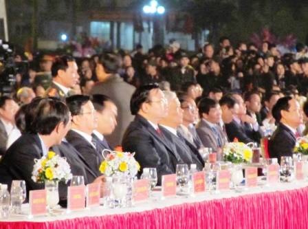 Lãnh đạo Đảng, Nhà nước và Chính phủ cùng các Bộ, ban, ngành TƯ tham dự buổi lễ.