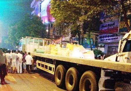 Hiện trường vụ tai nạn khiến 2 thanh niên chết thảm.