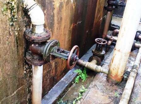  Trạm cấp nước sạch thuộc xã Yên Mỹ, huyện Yên Mô bị xuống cấp từ lâu.