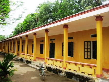 Trường tiểu học Vạn Thắng - nơi người dân tố xã “ăn bớt” tiền tu sửa lại trường.