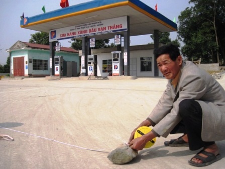 Cây xăng Vạn Thắng của Cty An Bình.