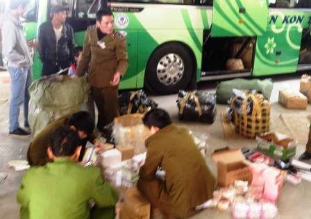 Toàn bộ số hàng hóa không rõ nguồn gốc được lập biên bản thu giữ.