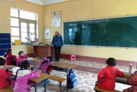 Việc đánh giá HS bằng nhận xét vẫn còn tồn tại nhiều bất cập.