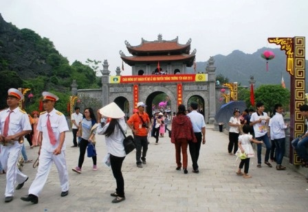 Về cố đô tham dự lễ hội Trường Yên