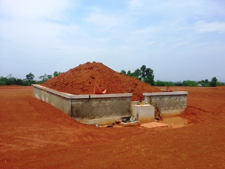 Phát hiện một ngôi mộ cổ - 1 Ngôi mộ cổ mới được phát hiện tại xã Xuân Thắng, huyện Thọ Xuân.
