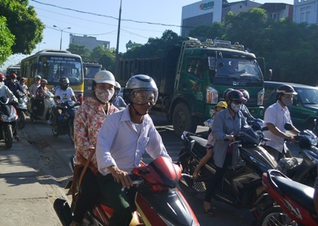 Lực lượng Công an tham gia bảo vệ kỳ thi.