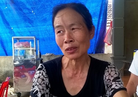 Tiền hỗ trợ mất mùa của hơn 500 hộ dân bị “ách” ở xã - 1 Bà Hương cho biết chưa nhận được tiền hỗ trợ nào.