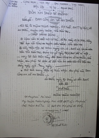 Suốt thời gian dài đi đâu ông Nghiệp cũng phải đến công an xã xin phép đi đường