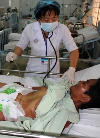 Những cuộc “hội ngộ” nhiều nước mắt! - 9 Bà Mai sống sót kỳ diệu.
