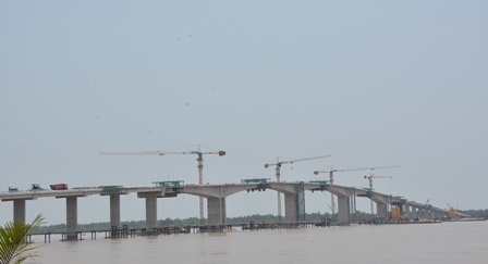 Cầu Cổ Chiên nối liền 2 tỉnh Bến Tre và Trà Vinh chính thức được hợp long