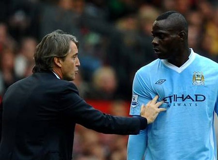 Balotelli, từ “cậu bé hư” đến “cậu bé ngoan” - 2