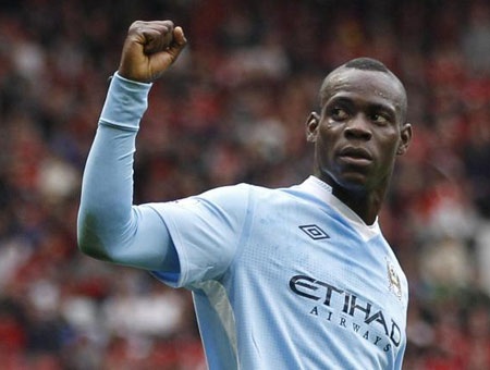 Balotelli, từ “cậu bé hư” đến “cậu bé ngoan” - 1