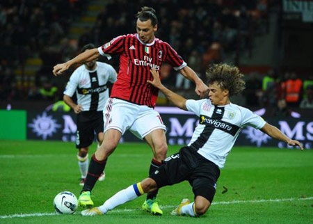 Milan nối dài chiến thắng trước Parma - 1