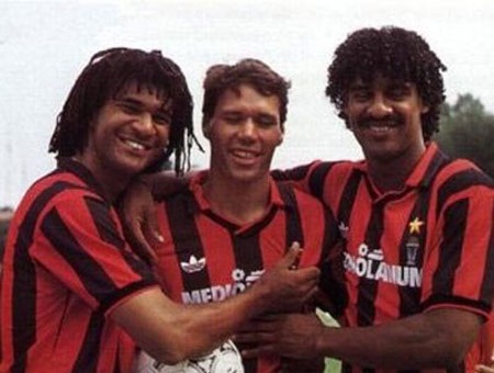 Top 10 cầu thủ lập hat-trick nhanh nhất trong lịch sử - 8