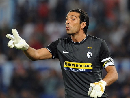 Buffon hay Zoff, Ai là thủ thành giỏi nhất tại Italia? - 2 Buffon hay Zoff, Ai là thủ thành giỏi nhất tại Italia? - 2