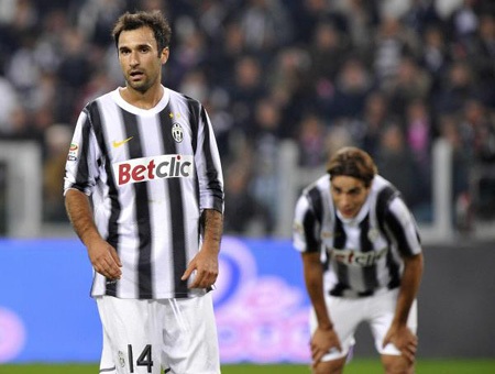 Vòng 8 Serie A: Milan và Inter dắt nhau tỏa sáng - 3