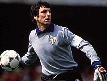 Buffon hay Zoff, Ai là thủ thành giỏi nhất tại Italia? - 1 Buffon hay Zoff, Ai là thủ thành giỏi nhất tại Italia? - 1