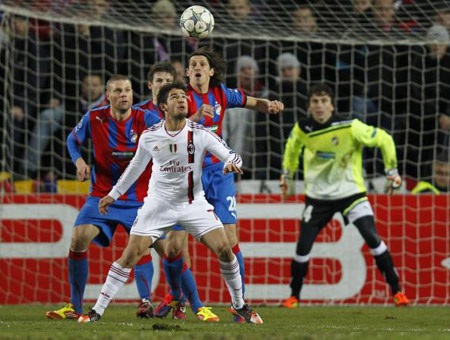 Milan tuột mất chiến thắng trước Viktoria Plzen trong phút bù giờ - 1 Milan tuột mất chiến thắng trước Viktoria Plzen trong phút bù giờ - 1