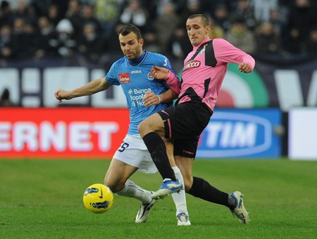 Juventus nhẹ nhàng hạ Novara và kéo dài thành tích bất bại - 2 Juventus nhẹ nhàng hạ Novara và kéo dài thành tích bất bại - 2