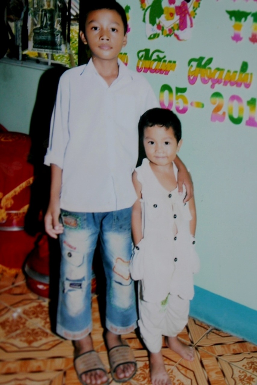 Hai cháu nhỏ mất mạng vì tai nạn quá thương tâm