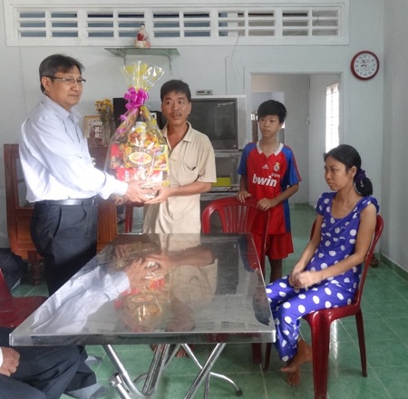 Tết “ấm” đến với bệnh nhân bị cắt hết thận - 1 Tết “ấm” đến với bệnh nhân bị cắt hết thận móng ngựa