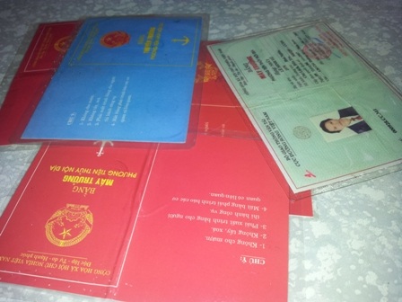 Bắt 4 đối tượng làm bằng giả xuyên quốc gia - 1 Các loại bằng giả do 4 đối tượng trên sản xuất