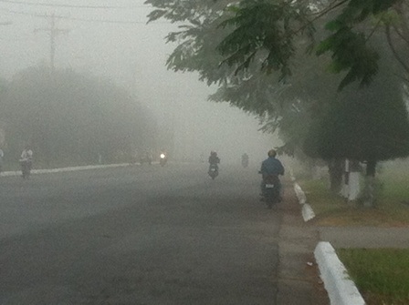 Sương mù bao phủ Cần Thơ (ảnh chụp sáng 7/2 ở khu Công nghiệp Trà Nóc)