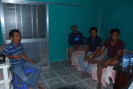 Những người bị trục suất về Thái Lan