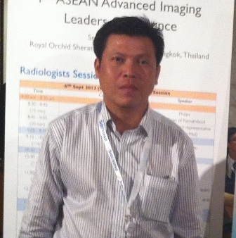 Bác sĩ Huỳnh Minh Phú - đội trưởng đội thầy thuốc tình nguyện Cần Thơ