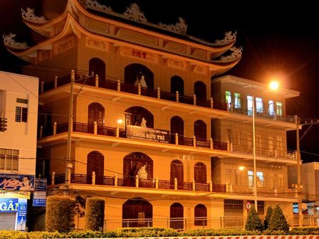 Chùa Bửu Trì, Cần Thơ đang nuôi dưỡng gần 70 em bé